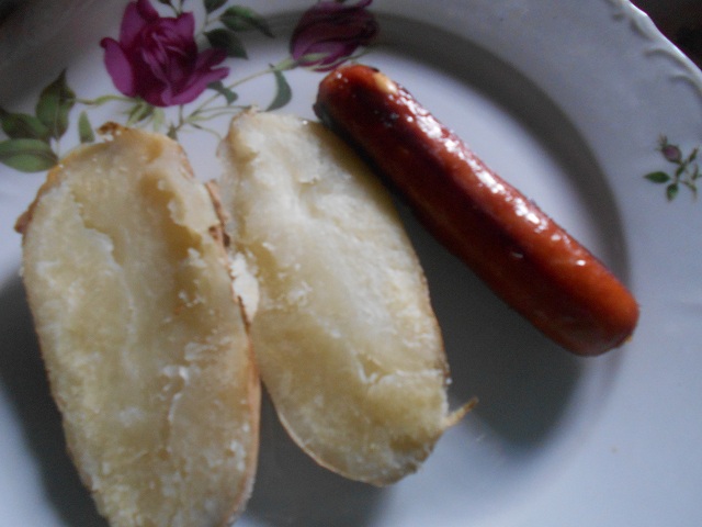 #JvillleRecipes potato and sausage www.janeanesworld.com