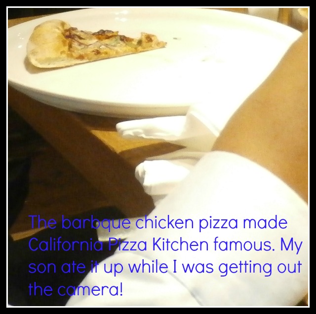 bbq chiken pizza cpk www.janeanesworld.com